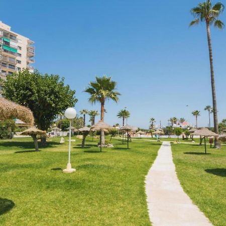 Estudio recién reformado en primera línea de playa Apartamento Benalmádena Exterior foto